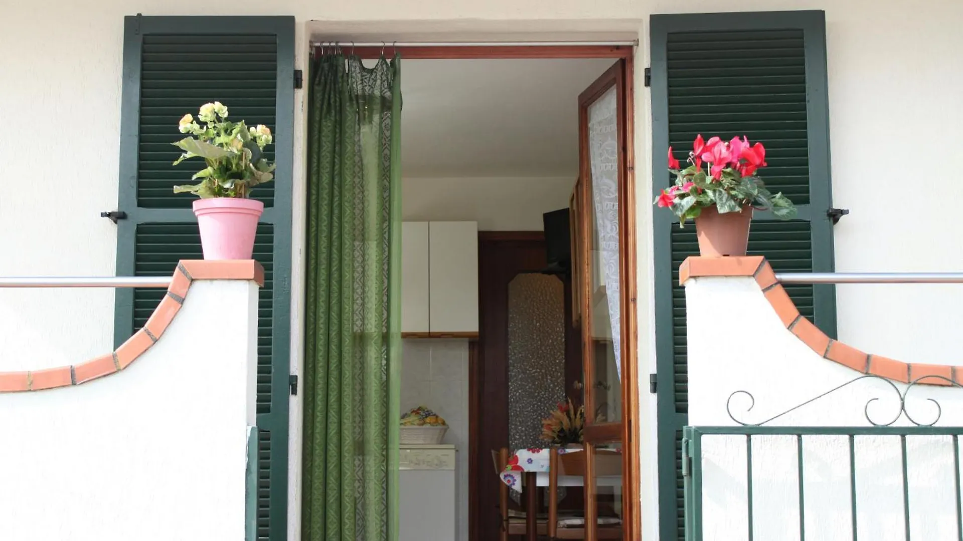 Aparthotel Villa Graziella Loano